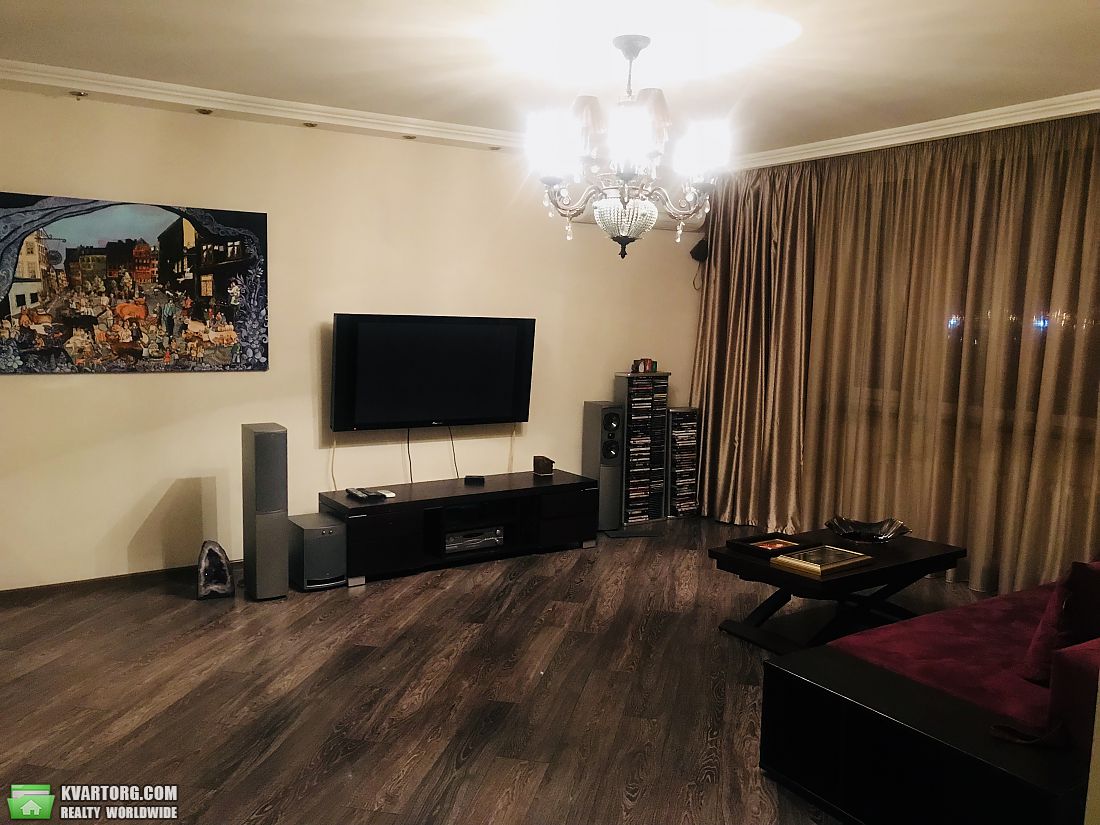Sell 2-room apartment. Киев,  Бажана — photo 1
