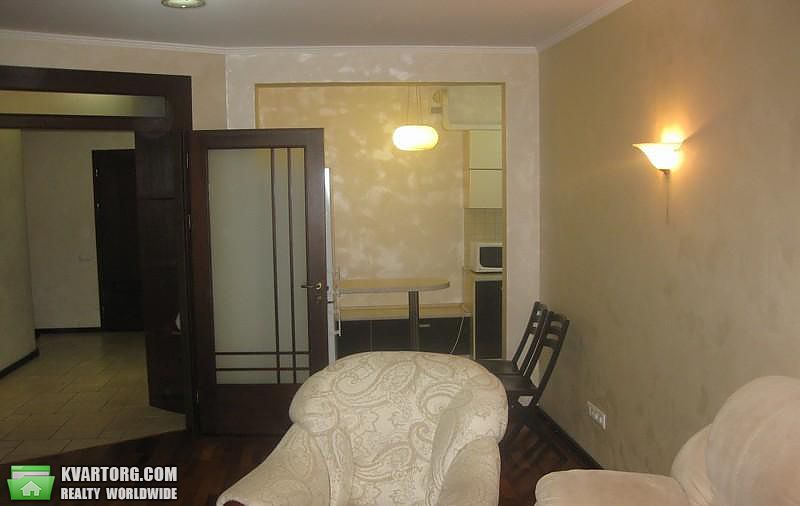 Rent out 2-room apartment. Киев,  Мирного Панаса — photo 3