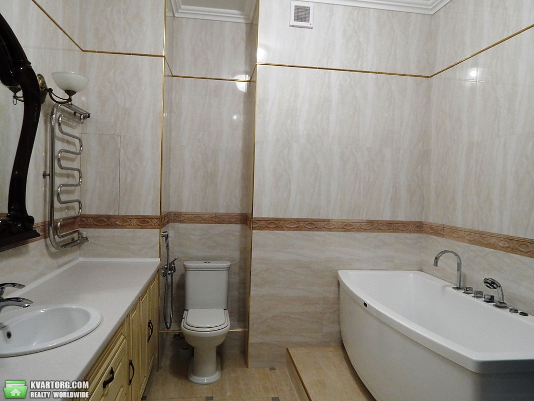 Rent out 3-room apartment. Киев,  Старонаводницкая — photo 4