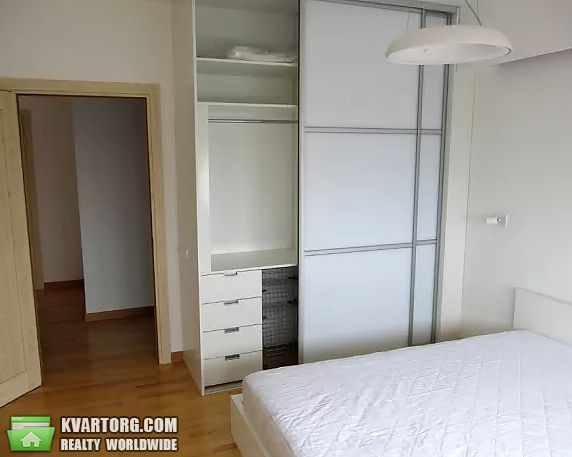 Rent out 3-room apartment. Киев,  Гришко — photo 10
