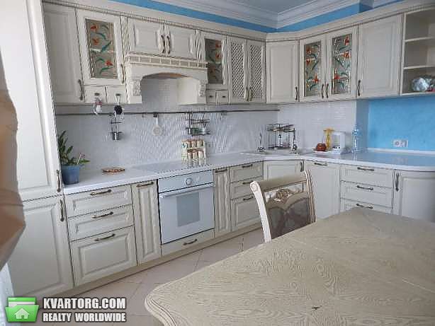 Rent out 2-room apartment. Киев,  Чавдар — photo 1