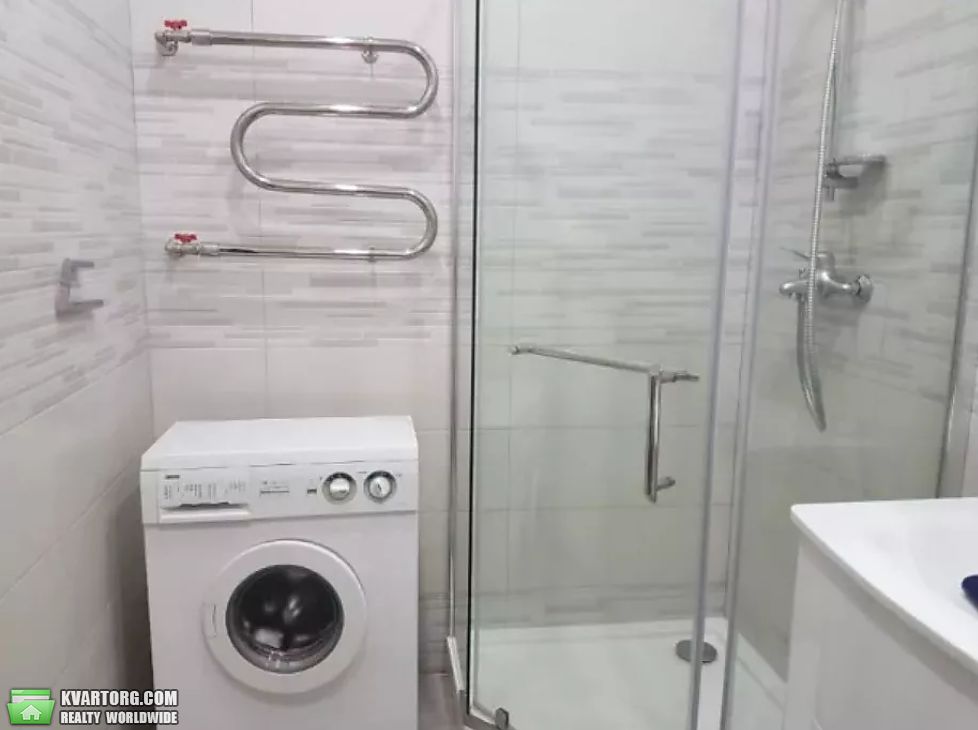 Rent out 2-room apartment. Киев,  Институтская — photo 8