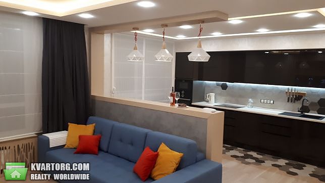 Rent out 2-room apartment. Киев,  Заречная — photo 4