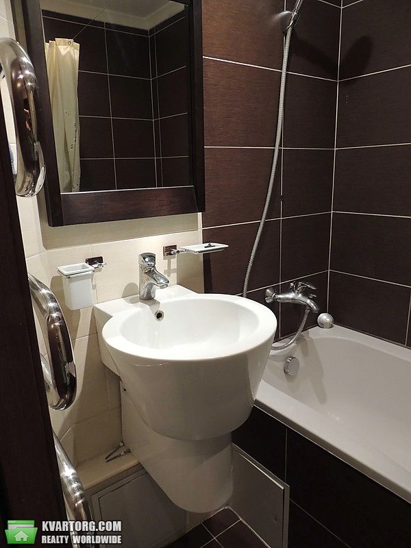 Rent out 1-room apartment. Киев,  Миропольская — photo 5