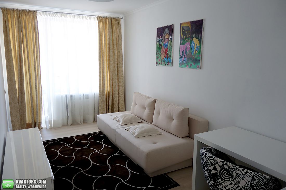 Rent out 3-room apartment. Киев,  Суворова — photo 8