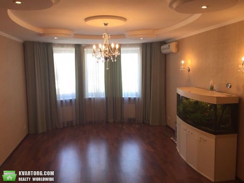 Sell 3-room apartment. Киев,  Бажана — photo 2