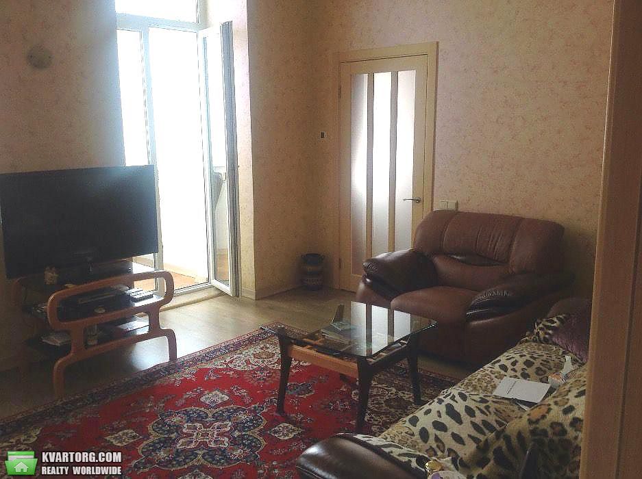 Rent out 2-room apartment. Киев,  Саксаганского — photo 2