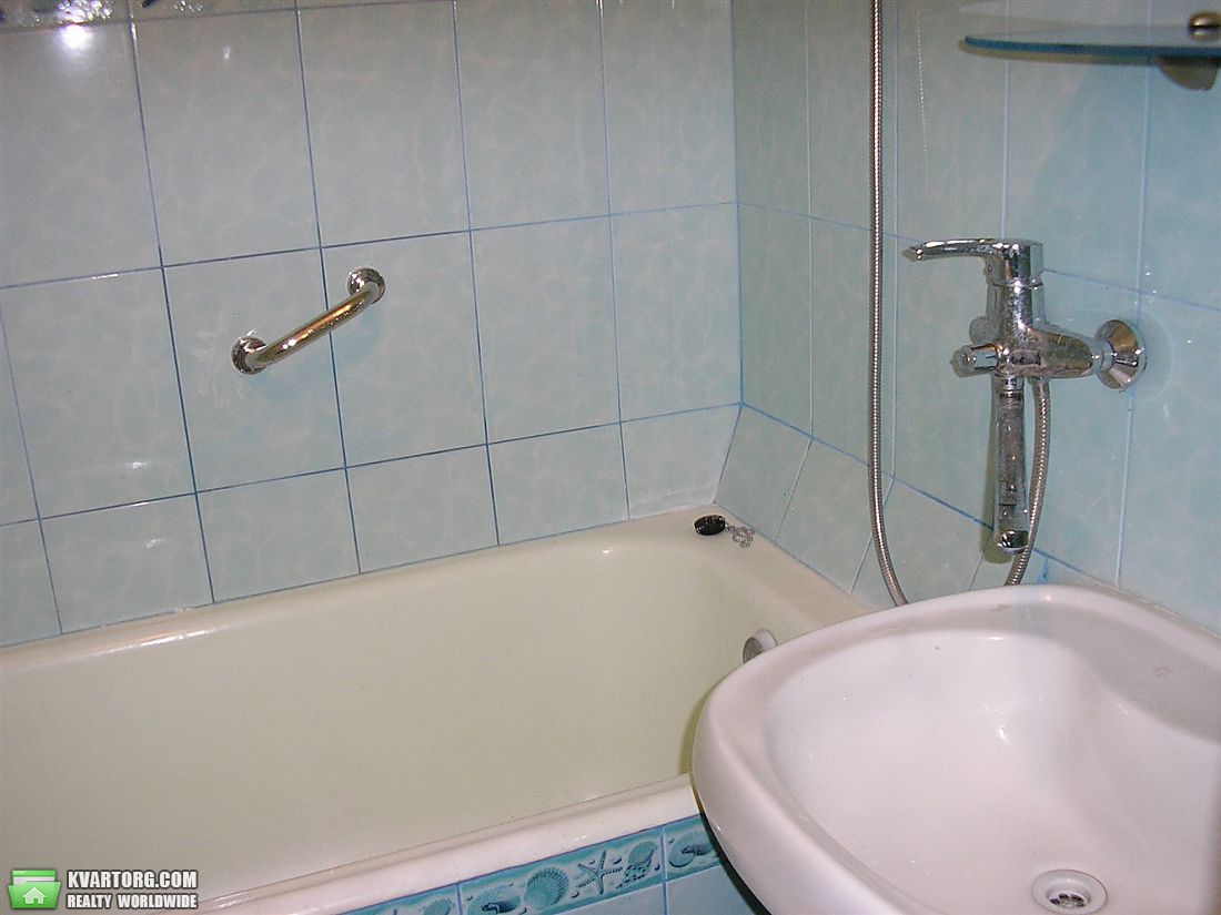 Rent out 2-room apartment. Киев, Зой Гайдай — photo 8