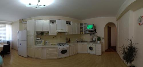 продам 2-комнатную квартиру. Одесса,  Парковая улица - фото 1