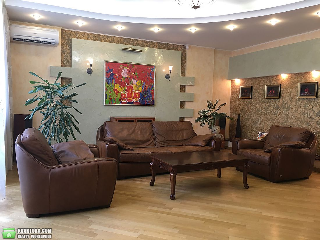 Rent out 4-room apartment. Киев, Паторжинского — photo 1