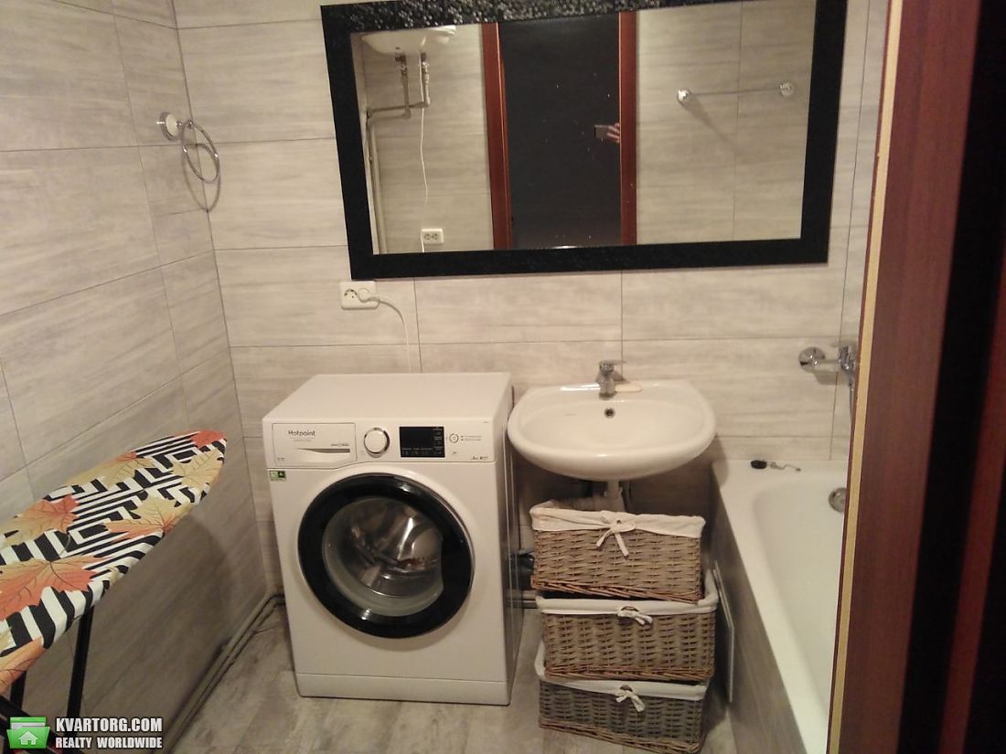 Rent out 1-room apartment. Киев, Данченко Сергея — photo 7