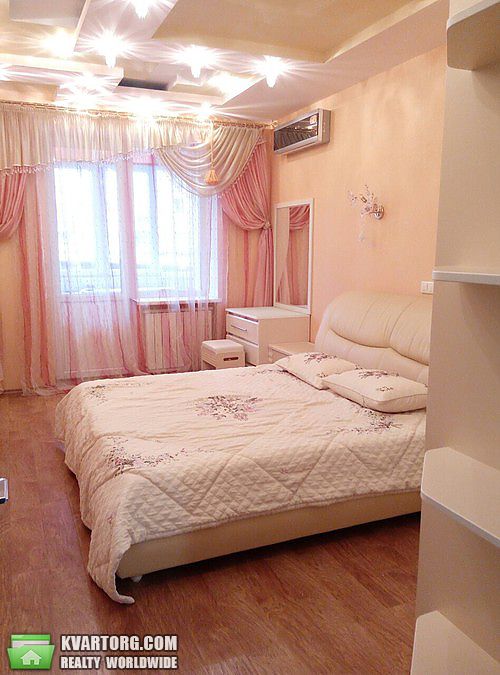 Rent out 4-room apartment. Киев, Героев Сталинграда пр — photo 3