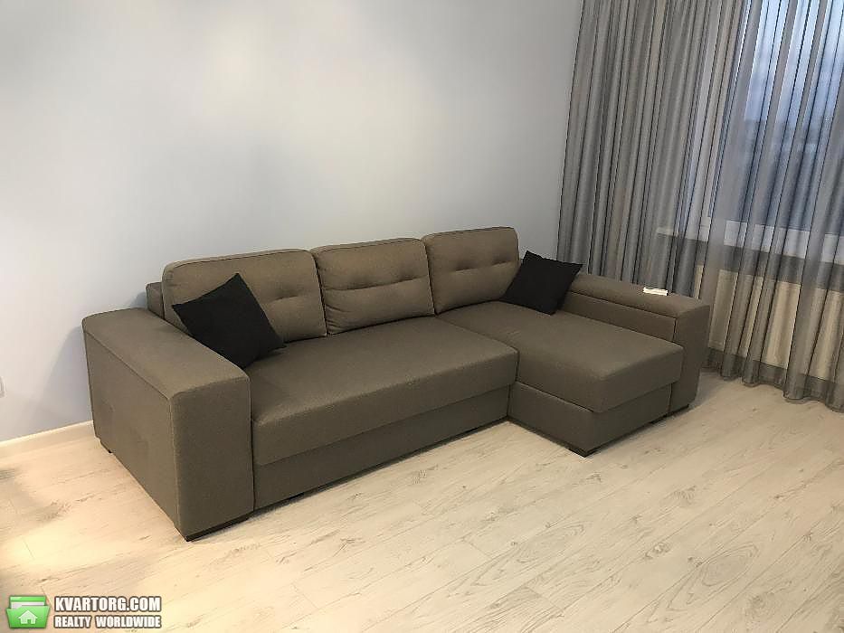 Rent out 2-room apartment. Киев,  Коломиевский пер — photo 1