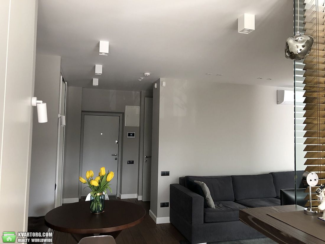 Sell 2-room apartment. Киев,  Метрологическая — photo 3