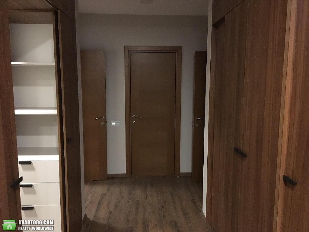 Rent out 4-room apartment. Киев,  Курбаса — photo 8