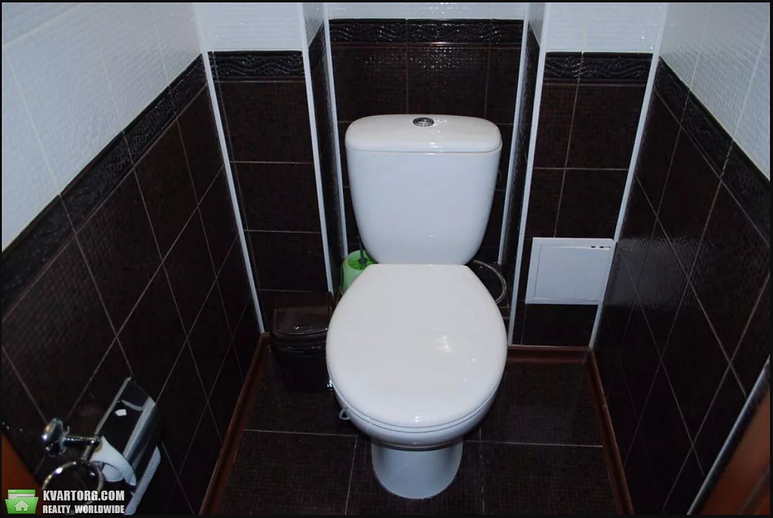 Rent out 3-room apartment. Киев, Олейника — photo 9
