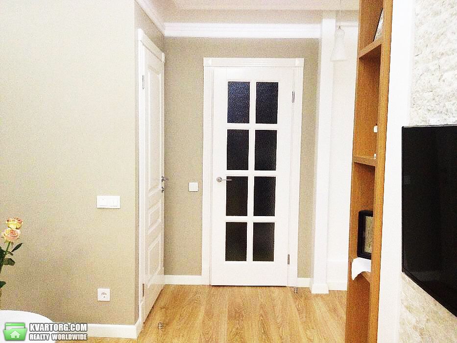 Rent out 2-room apartment. Киев,  Лебедева-Кумача — photo 6