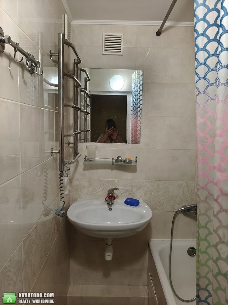 Rent out 3-room apartment. Киев, Патріарха Мстислава Скрипника — photo 5