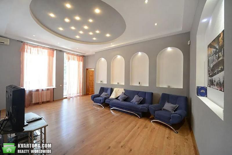 Rent out 2-room apartment. Киев, Михайловская — photo 2