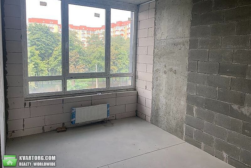 Sell 2-room apartment. Киев,  Салютная — photo 1