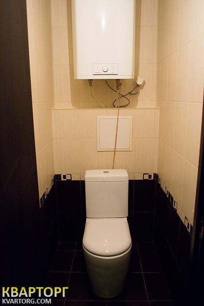 Sell 3-room apartment. Киев,  Пономарева — photo 1