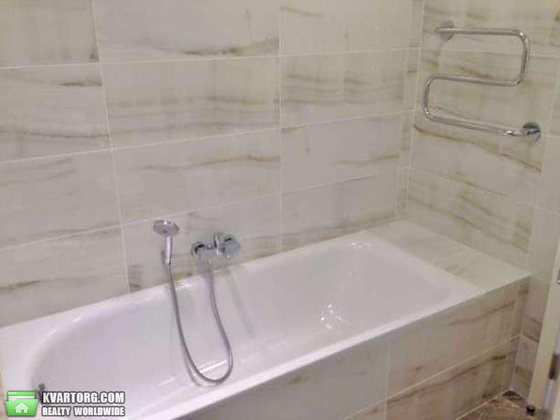 Rent out 3-room apartment. Киев,  Дмитриевская — photo 5