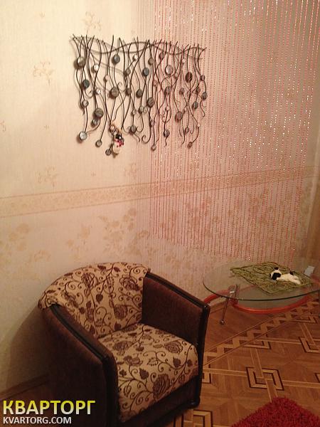 Rent out 2-room apartment. Киев,  Ревуцкого — photo 5