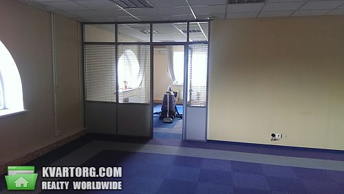 Rent out office. Киев, Дегтяревская — photo 2