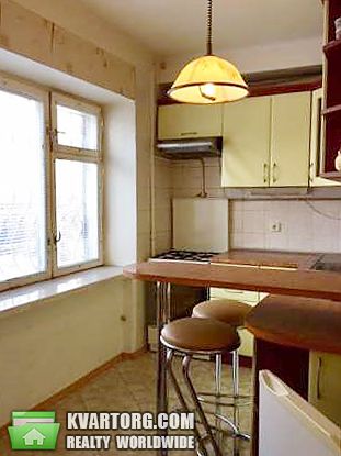 Sell 2-room apartment. Киев,  Российская — photo 1