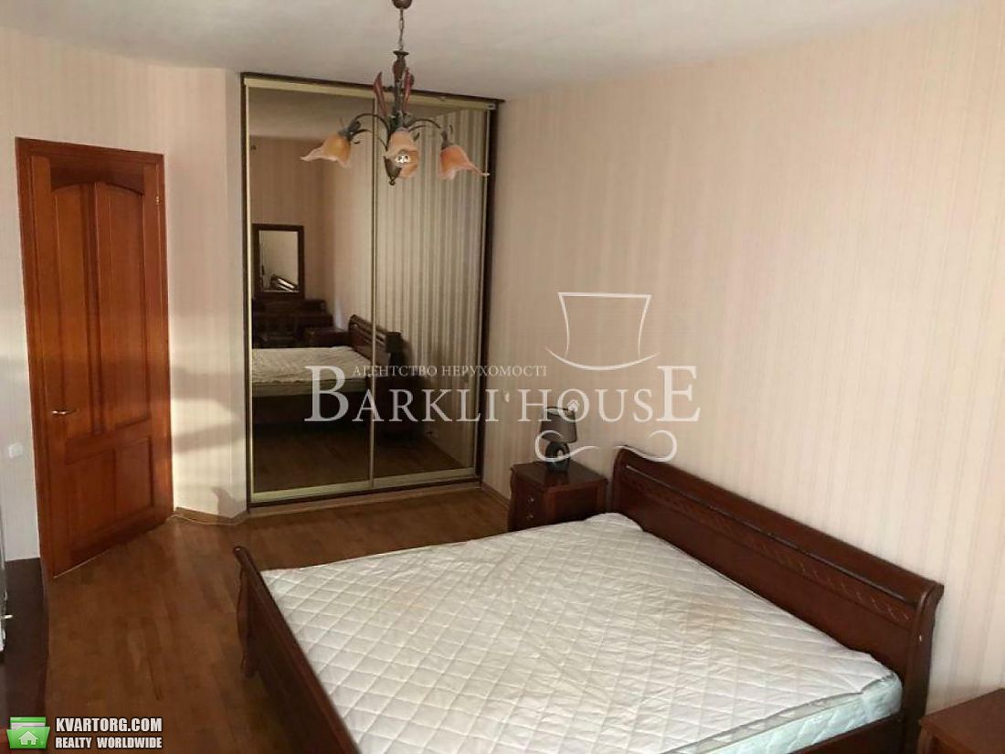 Rent out 3-room apartment. Киев,  Павловская — photo 6