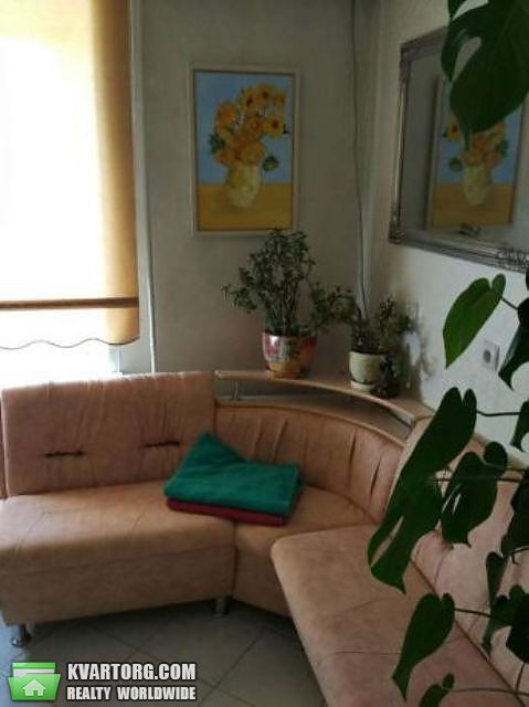 Sell 2-room apartment. Киев,  Срибнокильская — photo 3