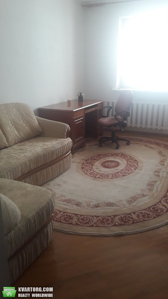 Rent out 3-room apartment. Киев, Смелянская — photo 2