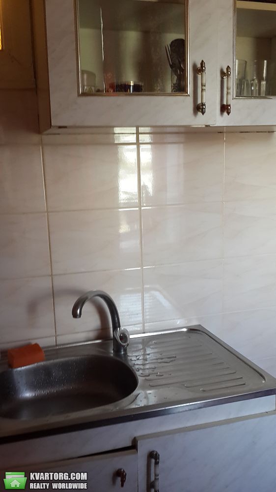 Rent out 1-room apartment. Киев, Кирилловская ул. — photo 5