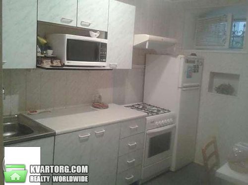 Rent out 3-room apartment. Киев,  Спасская — photo 4