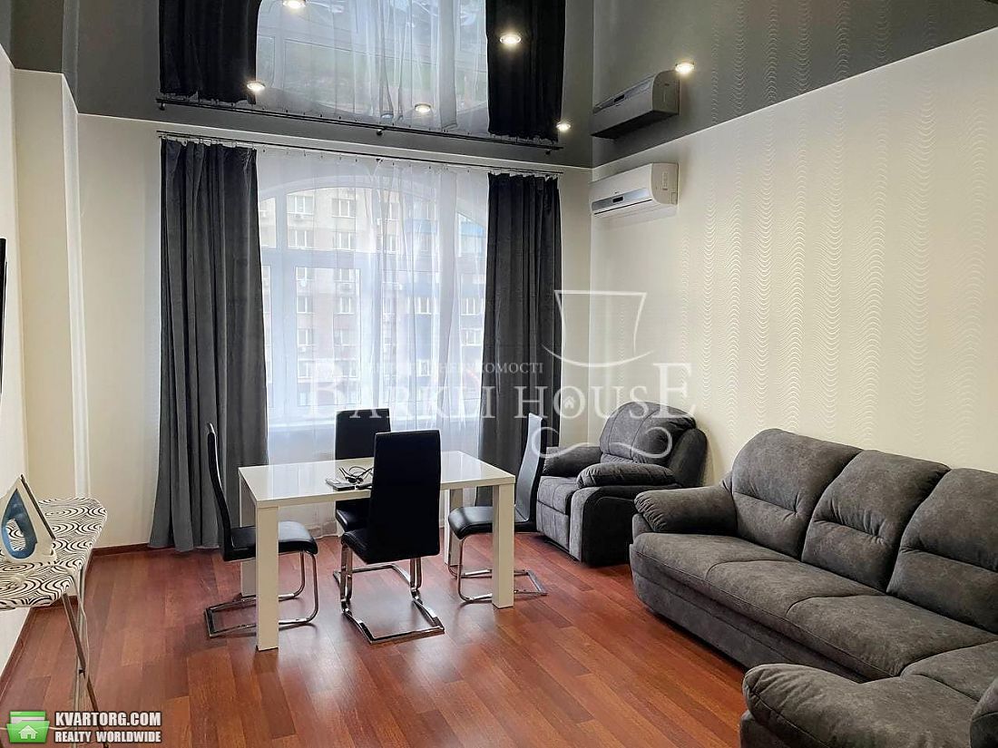 Rent out 3-room apartment. Киев, Черновола — photo 1