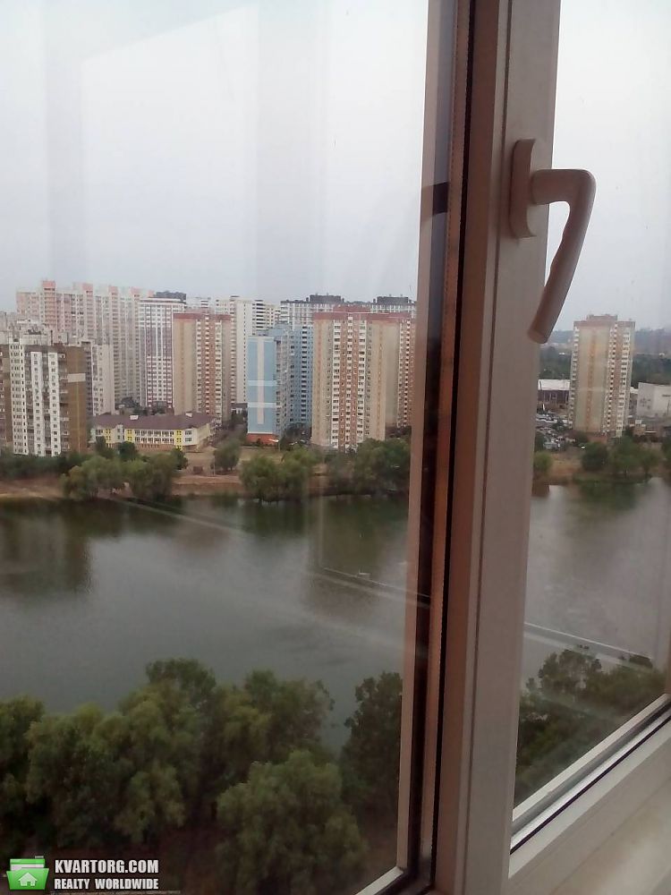 Rent out 1-room apartment. Киев,  ул.Ревуцкого — photo 2