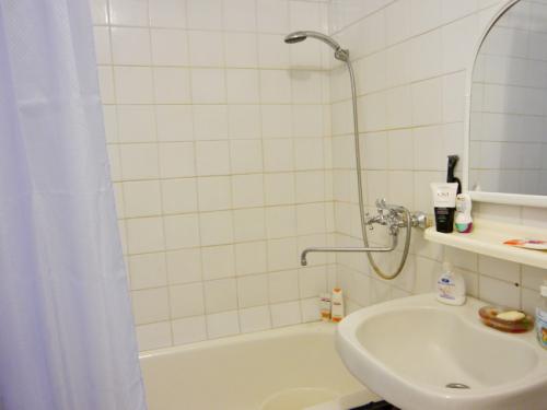 Sell 1-room apartment. Киев,  Тростянецкая — photo 4