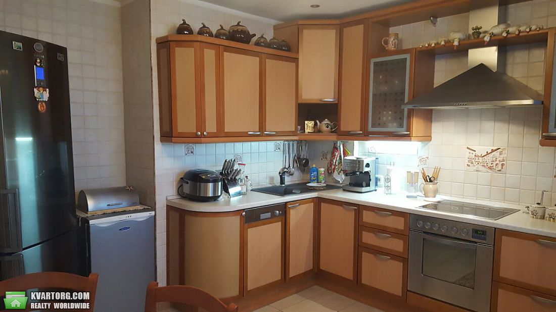 Rent out 3-room apartment. Киев,  Автозаводская — photo 4