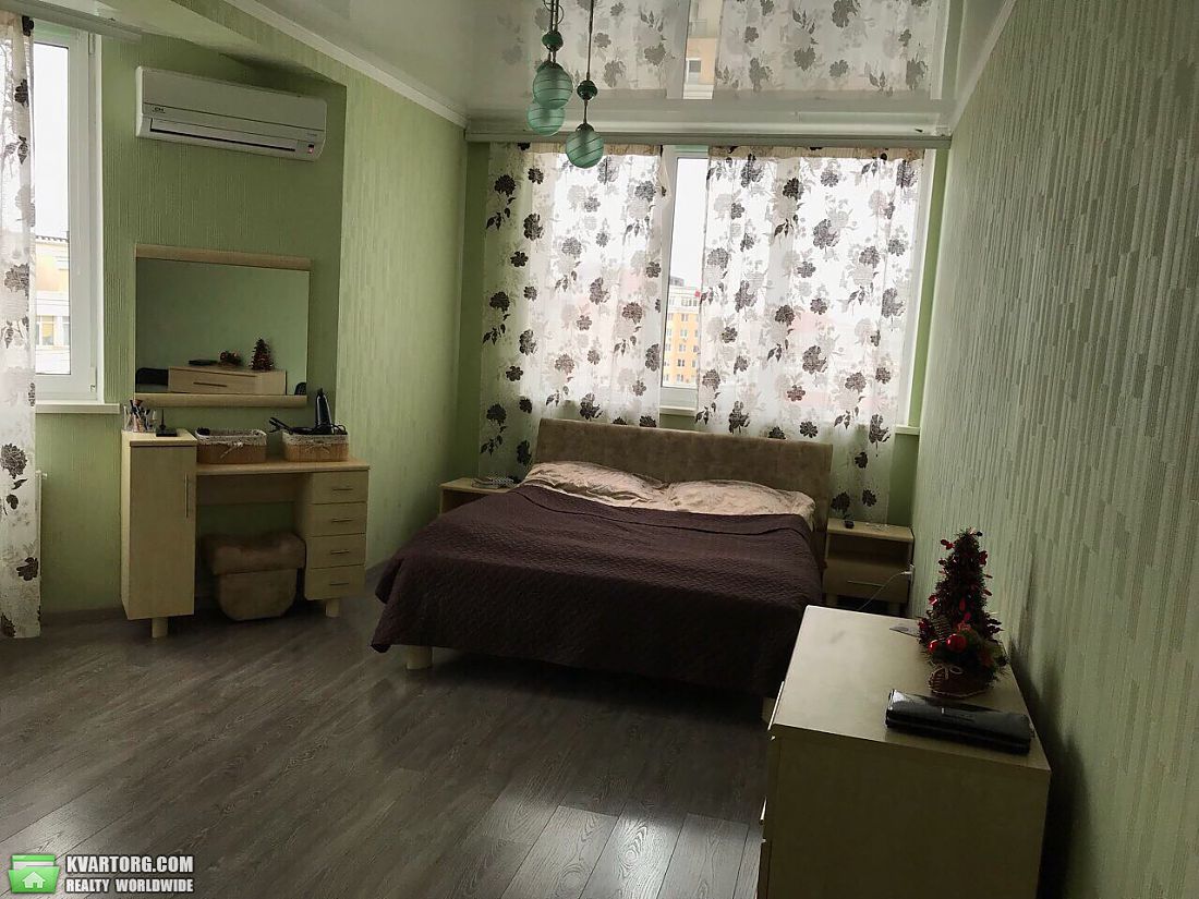 Rent out 2-room apartment. Киев,  Вильямса — photo 3