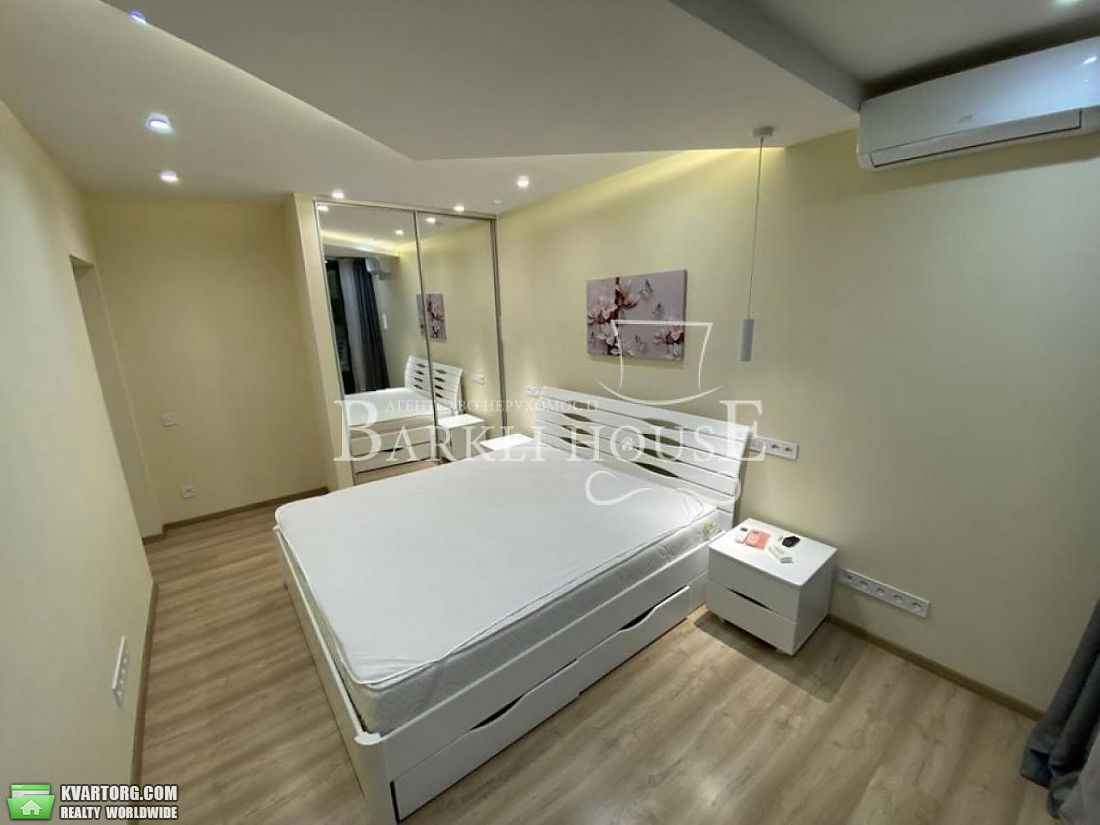 Rent out 2-room apartment. Киев,  Леси Украинки бул — photo 4