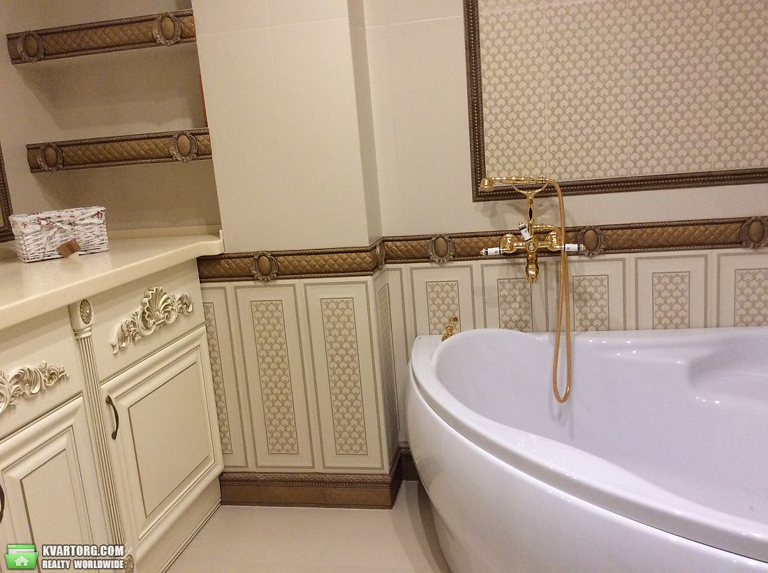 Rent out 3-room apartment. Киев, Ирпенская — photo 4