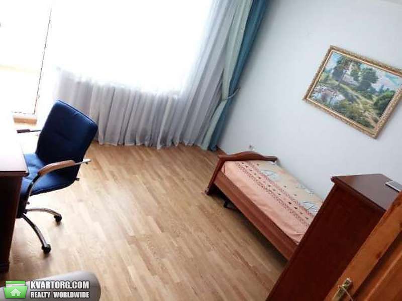 Sell 3-room apartment. Киев,  Вернадского бул — photo 3