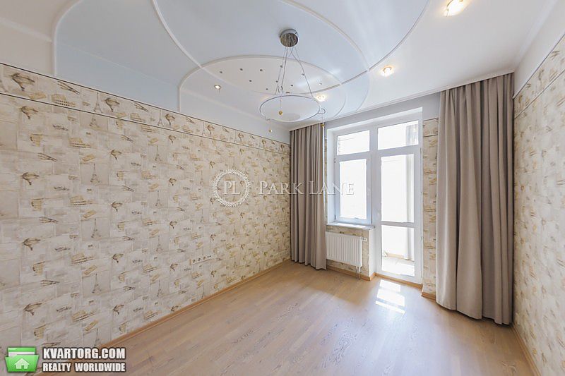 Rent out 4-room apartment. Киев,  Щорса — photo 8