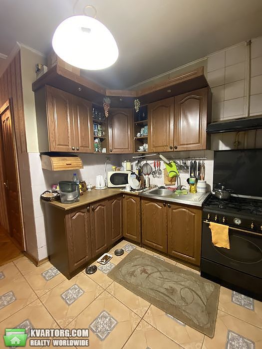 Sell 3-room apartment. Киев,  Захаровская — photo 1