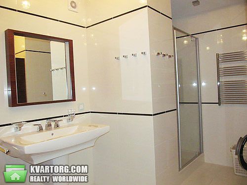 Rent out 3-room apartment. Киев, ул. Старонаводницкая — photo 8