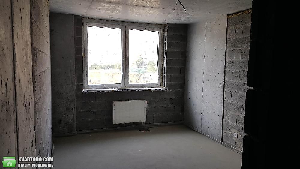 Sell 2-room apartment. Киев, Крушельницкой ул. — photo 4