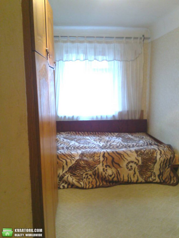 Rent out 2-room apartment. Киев, Баггоутовская — photo 1