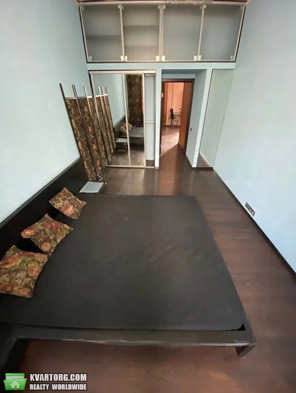 Rent out 2-room apartment. Киев,  Большая Васильковская — photo 4