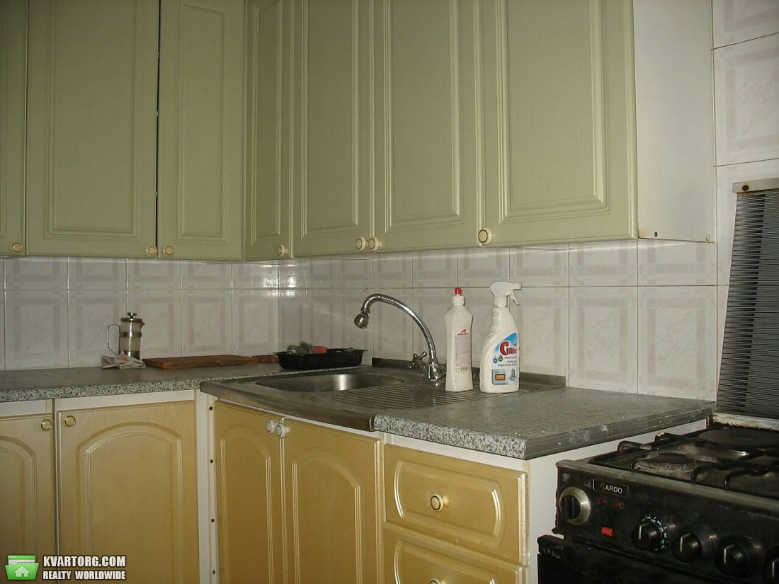 Rent out 3-room apartment. Киев,  Русановская наб — photo 1