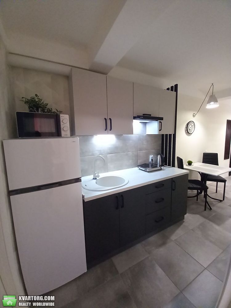 Rent out 3-room apartment. Киев, проспект Миру — photo 6